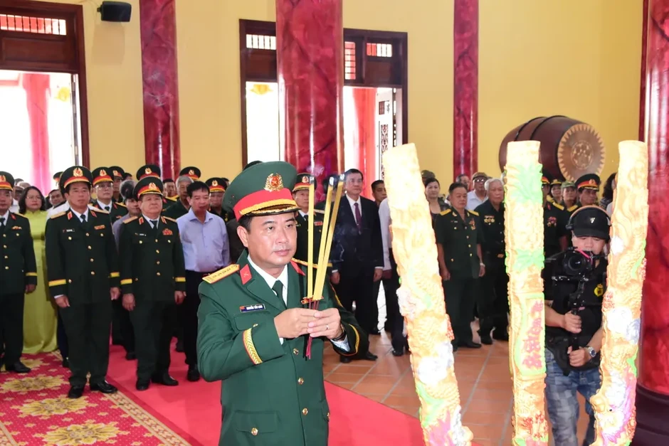 Trung đoàn 10: Tự hào truyền thống, viết tiếp chiến công Trung đoàn 10: Tự hào truyền thống, viết tiếp chiến công
