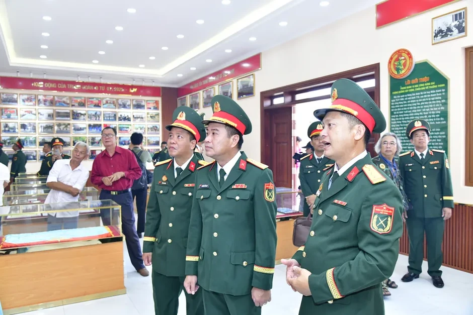 Trung đoàn 10: Tự hào truyền thống, viết tiếp chiến công Trung đoàn 10: Tự hào truyền thống, viết tiếp chiến công