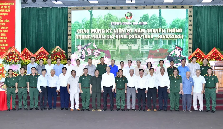 Trung đoàn Gia Định kỷ niệm 67 năm Ngày truyền thống Trung đoàn Gia Định kỷ niệm 67 năm Ngày truyền thống