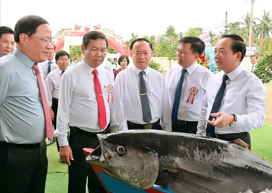 Trưởng Ban Tuyên giáo Trung ương dự Ngày hội Toàn dân bảo vệ an ninh Tổ quốc tại Gia Lai Trưởng Ban Tuyên giáo Trung ương dự Ngày hội Toàn dân bảo vệ an ninh Tổ quốc tại Gia Lai