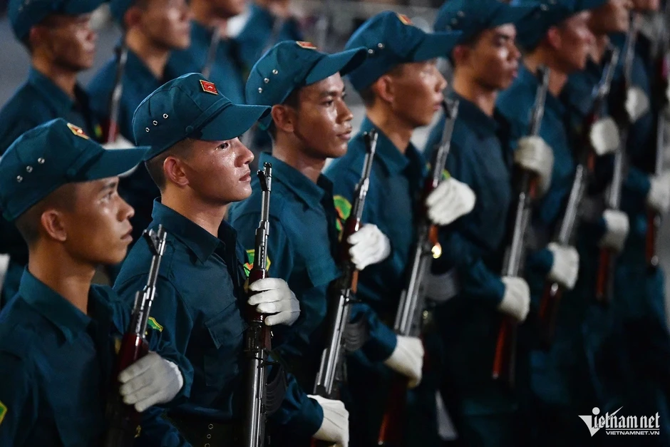 Từng bước nghiên cứu điều chỉnh quân số biên chế cho Ban Chỉ huy quân sự cấp xã Từng bước nghiên cứu điều chỉnh quân số biên chế cho Ban Chỉ huy quân sự cấp xã