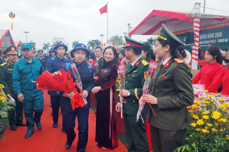 Vinh dự, tự hào khi được khoác trên mình màu áo Cảnh sát biển Việt Nam Vinh dự, tự hào khi được khoác trên mình màu áo Cảnh sát biển Việt Nam