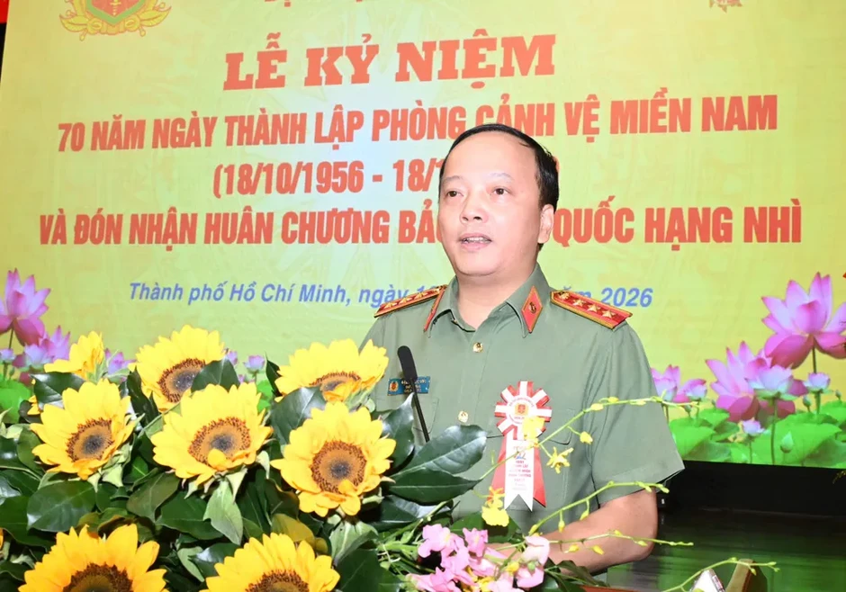Xây dựng lực lượng cảnh vệ xứng đáng với danh hiệu "lá chắn thép" Xây dựng lực lượng cảnh vệ xứng đáng với danh hiệu "lá chắn thép"