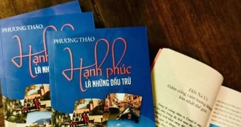 "Hạnh phúc là những dấu trừ": Cuốn sách giàu cảm xúc, hướng về ánh sáng