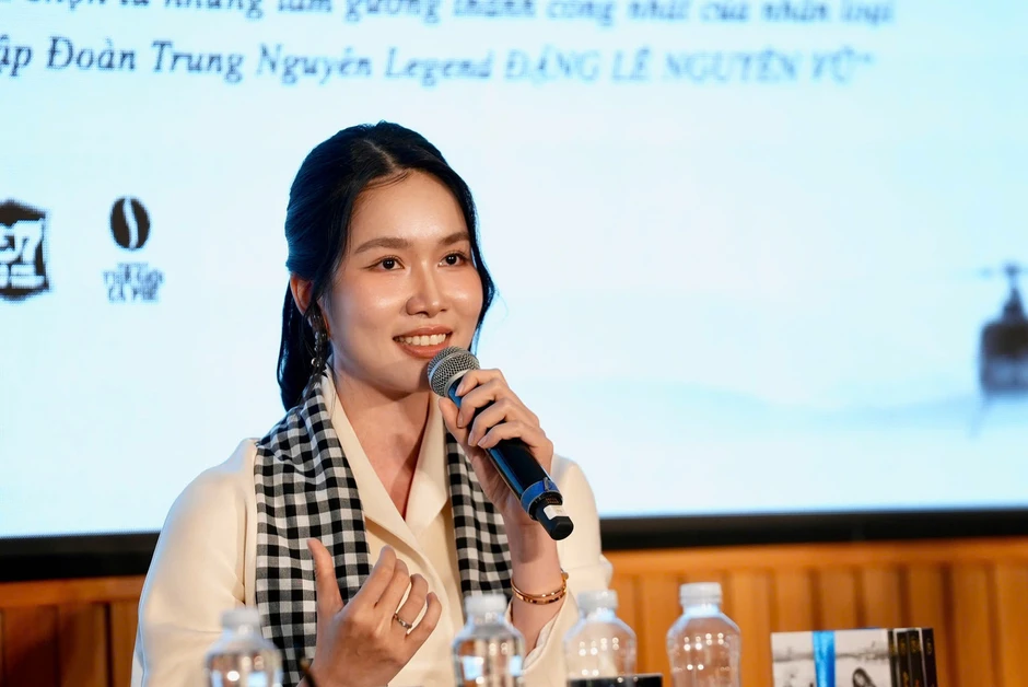 Chuyện chưa kể về hành trình lập thân, lập nghiệp của Á hậu Phương Anh, Trịnh Mỹ Anh Chuyện chưa kể về hành trình lập thân, lập nghiệp của Á hậu Phương Anh, Trịnh Mỹ Anh