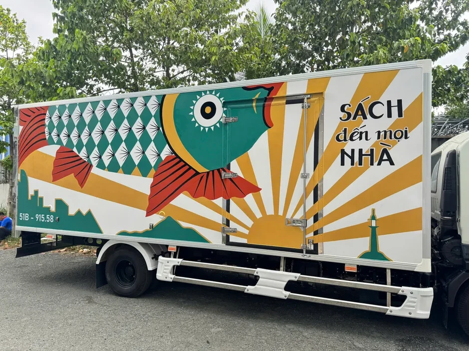 Chuyến xe “Sách đến mọi nhà” chính thức lăn bánh Chuyến xe “Sách đến mọi nhà” chính thức lăn bánh