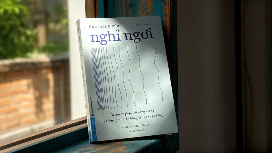 Cuốn sách lý giải vì sao nhiều người không thể nghỉ ngơi dù đã kiệt sức Cuốn sách lý giải vì sao nhiều người không thể nghỉ ngơi dù đã kiệt sức