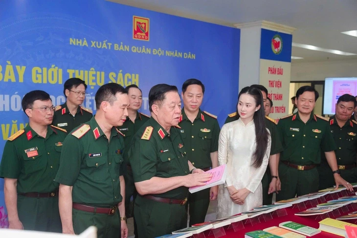 Đại tướng Nguyễn Trọng Nghĩa: ‘Không đọc sách, không có tôi ngày hôm nay’ Đại tướng Nguyễn Trọng Nghĩa: ‘Không đọc sách, không có tôi ngày hôm nay’