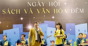 Đường sách TP.HCM rộn ràng văn hóa đêm