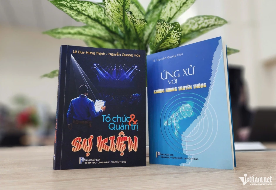 Hai cuốn sách về khủng hoảng truyền thông và tổ chức sự kiện Hai cuốn sách về khủng hoảng truyền thông và tổ chức sự kiện