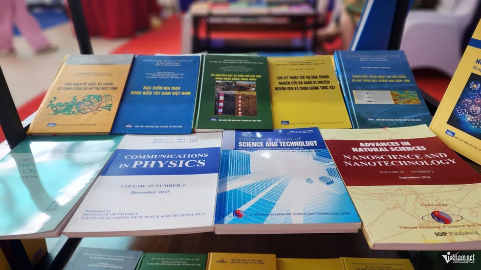 Hơn 1.500 ebook khoa học sẽ lên chuyên trang tri thức số quốc gia Hơn 1.500 ebook khoa học sẽ lên chuyên trang tri thức số quốc gia