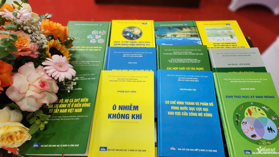 Hơn 1.500 ebook khoa học sẽ lên chuyên trang tri thức số quốc gia Hơn 1.500 ebook khoa học sẽ lên chuyên trang tri thức số quốc gia