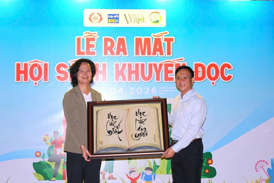 Lần đầu TPHCM mở hội sách ngay trong khuôn viên chung cư Lần đầu TPHCM mở hội sách ngay trong khuôn viên chung cư