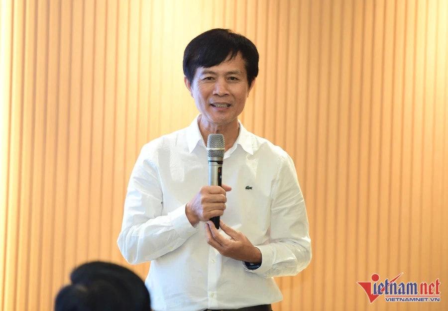 Nhà báo 40 năm cầm bút ra sách về những hành trình 'đi để thương' Nhà báo 40 năm cầm bút ra sách về những hành trình 'đi để thương'