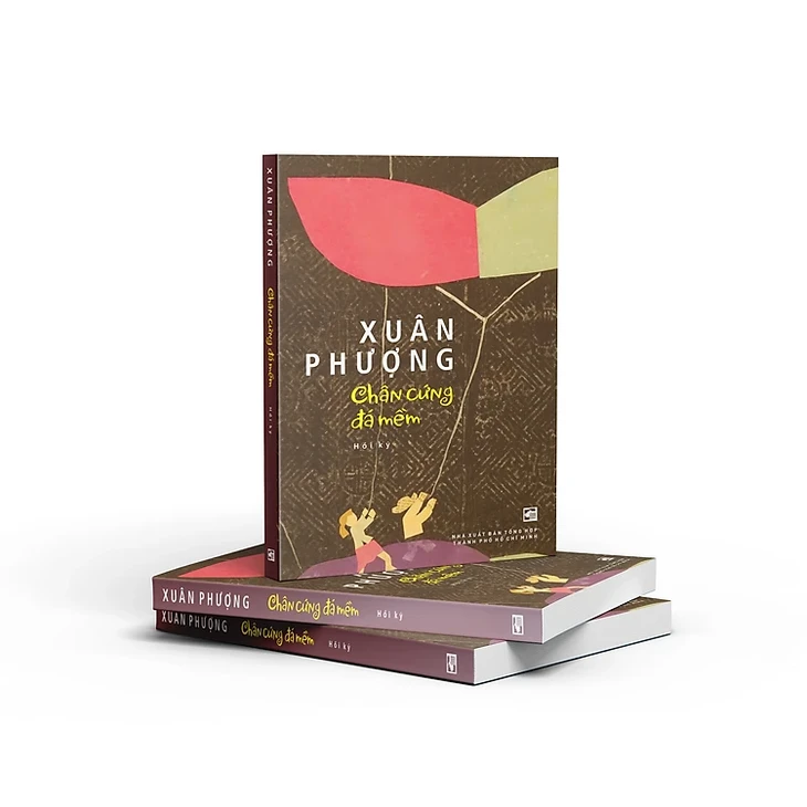 Nhạc sĩ Trần Tiến 'bụng đói, chân run' từ Vũng Tàu lên để nhà văn Xuân Phượng bất ngờ Nhạc sĩ Trần Tiến 'bụng đói, chân run' từ Vũng Tàu lên để nhà văn Xuân Phượng bất ngờ