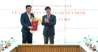 Ông Trần Chí Đạt làm Giám đốc NXB Khoa học - Công nghệ - Truyền thông