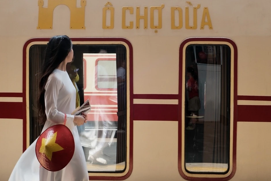 Phát động cuộc vận động sáng tác văn học, nghệ thuật về ngành Đường sắt Việt Nam Phát động cuộc vận động sáng tác văn học, nghệ thuật về ngành Đường sắt Việt Nam