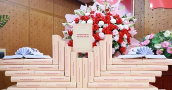 Ra mắt sách của nguyên Phó Thủ tướng thường trực  Nguyễn Hòa Bình