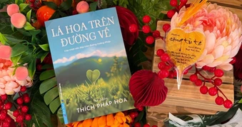 Sách “Lá hoa trên đường về”: Những nghiền ngẫm thú vị