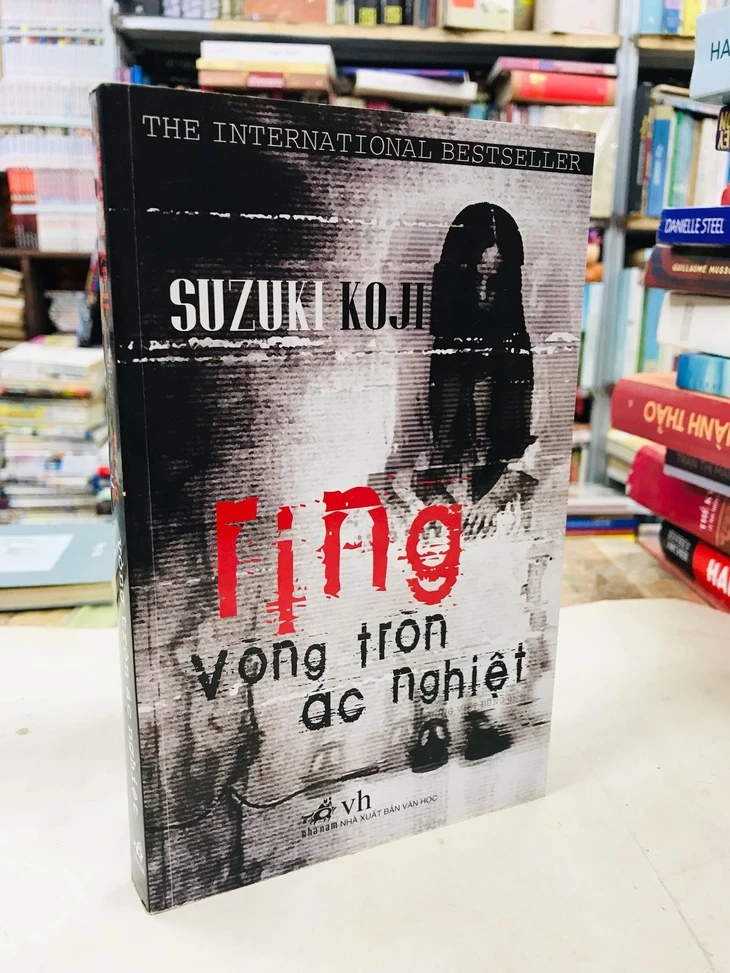 Tác giả Ring qua đời, vòng tròn vẫn khép