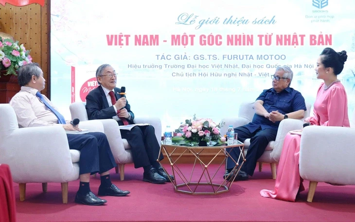 Tác giả Ring qua đời, vòng tròn vẫn khép