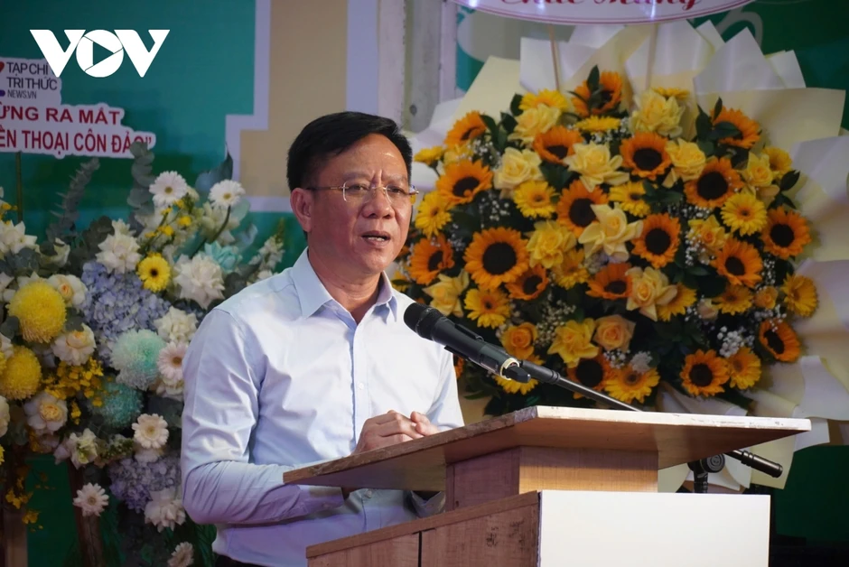 TP.HCM ra mắt tủ sách và phát động hiến tặng tư liệu cho đặc khu Côn Đảo TP.HCM ra mắt tủ sách và phát động hiến tặng tư liệu cho đặc khu Côn Đảo