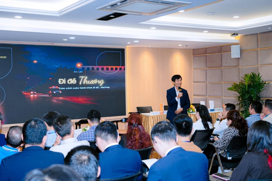 Tủ sách gây quỹ học bổng cho trẻ em mồ côi Tủ sách gây quỹ học bổng cho trẻ em mồ côi