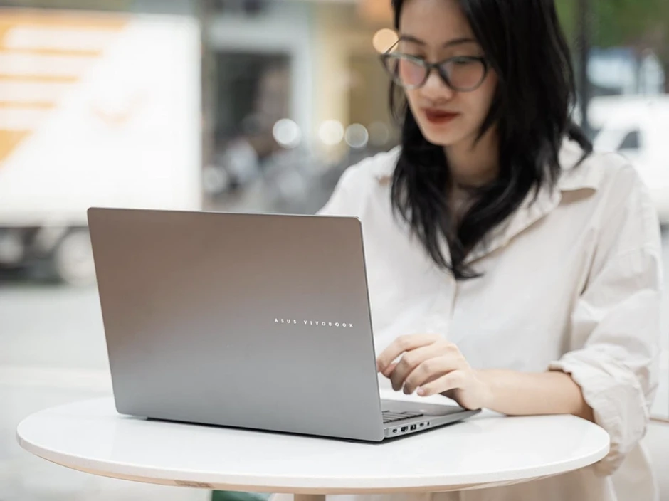 6 tính năng AI hỗ trợ học tập trên Asus Vivobook S14