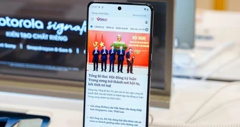 Ảnh thực tế Signature, smartphone cao cấp giá 23 triệu đồng Motorola vừa ra mắt