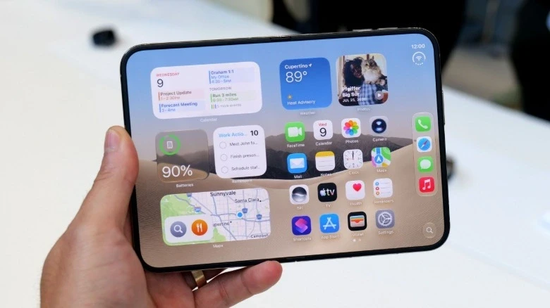 Apple có thể phát triển phiên bản iPhone Duo giá rẻ hơn Apple có thể phát triển phiên bản iPhone Duo giá rẻ hơn