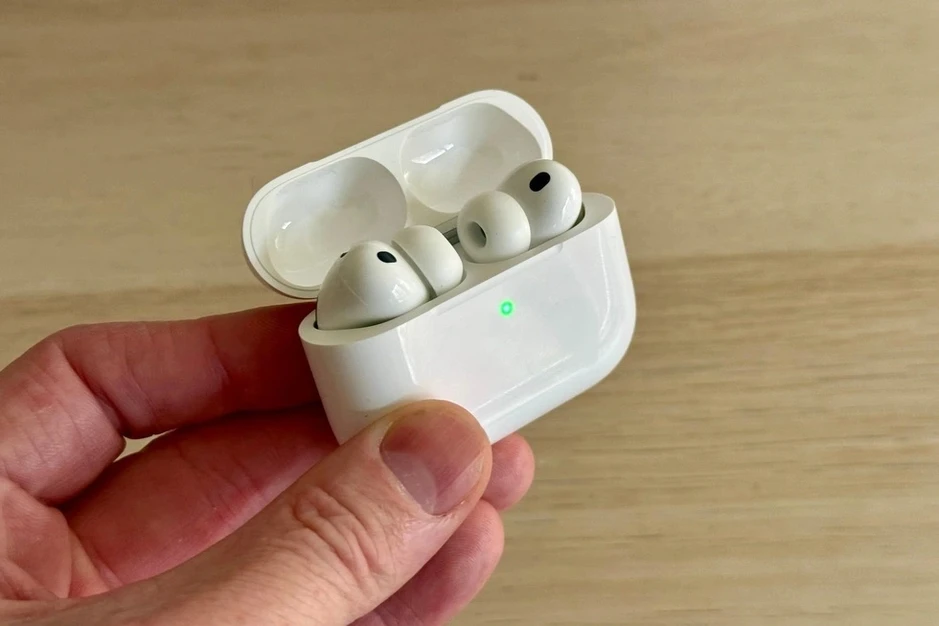 Apple tích hợp camera vào tai nghe thế hệ mới
