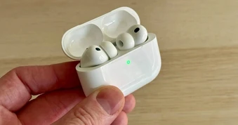 Apple tích hợp camera vào tai nghe thế hệ mới