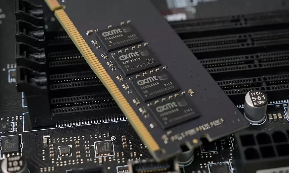 Ba hãng PC lớn bắt đầu dùng chip nhớ Trung Quốc Ba hãng PC lớn bắt đầu dùng chip nhớ Trung Quốc