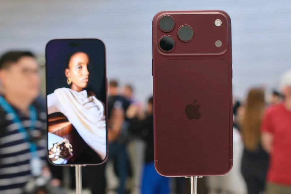 Bán lại suất mua sớm iPhone 18 Pro Max, dân buôn kiếm lãi tiền triệu Bán lại suất mua sớm iPhone 18 Pro Max, dân buôn kiếm lãi tiền triệu