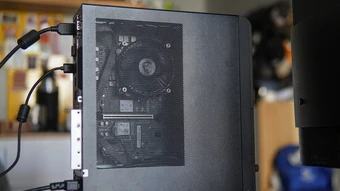 Case máy tính nhỏ gọn với thể tích chưa đến 10 lít