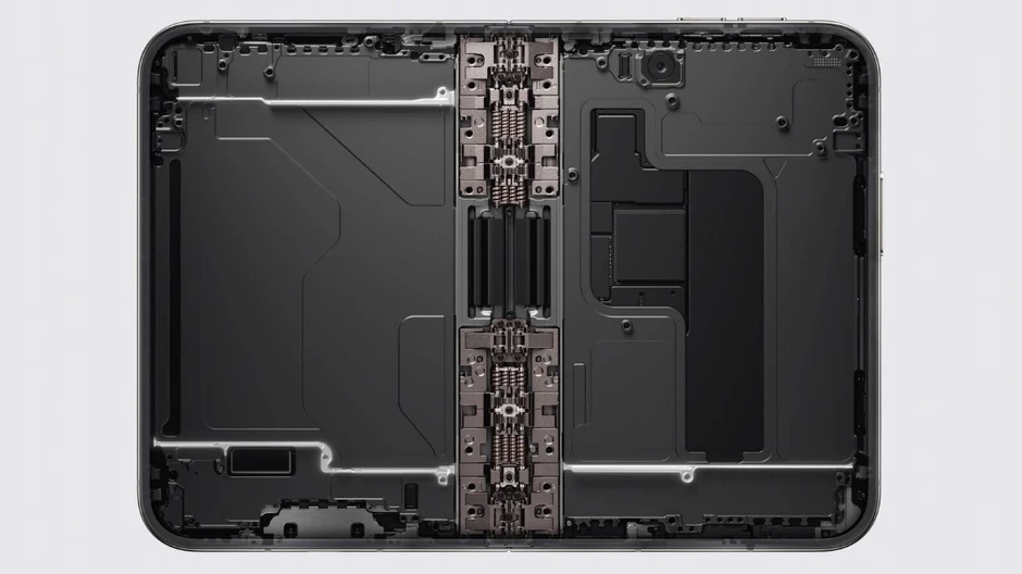 CEO Apple nhận xét về iPhone Duo: Điện thọai gập độc đáo hơn so với các sản phẩm khác CEO Apple nhận xét về iPhone Duo: Điện thọai gập độc đáo hơn so với các sản phẩm khác