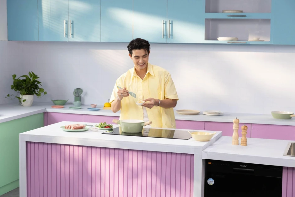 Comfee - “Trợ thủ tiện nghi” cùng diễn viên Trần Ngọc Vàng vào bếp Comfee - “Trợ thủ tiện nghi” cùng diễn viên Trần Ngọc Vàng vào bếp