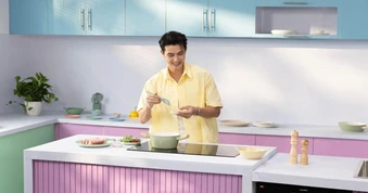 Comfee - “Trợ thủ tiện nghi” cùng diễn viên Trần Ngọc Vàng vào bếp
