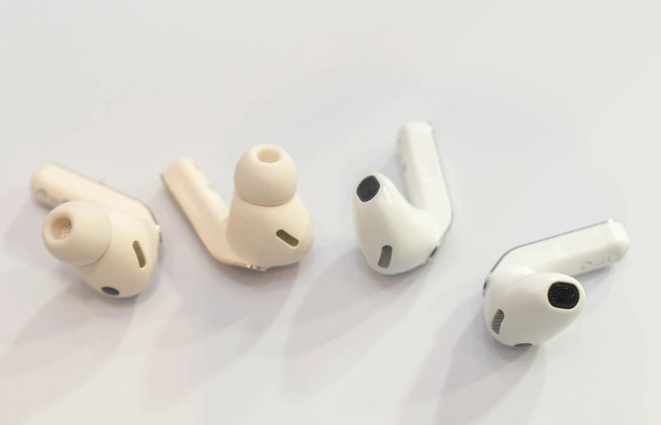 Galaxy Buds 4 ra mắt với thiết kế mới, nhiều t&iacute;nh năng AI