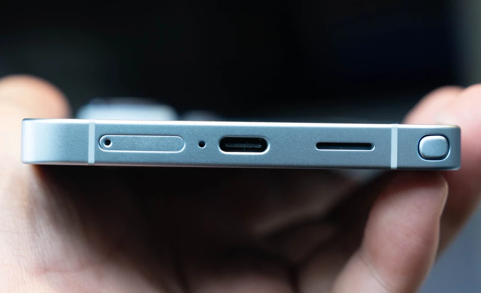 Galaxy S26 Ultra tr&igrave;nh l&agrave;ng: Chống nh&igrave;n trộm, trở lại viền nh&ocirc;m