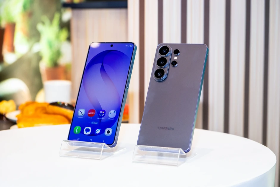 Giá Galaxy S26 Ultra giảm chục triệu đồng sau ba tháng lên kệ tại Việt Nam Giá Galaxy S26 Ultra giảm chục triệu đồng sau ba tháng lên kệ tại Việt Nam