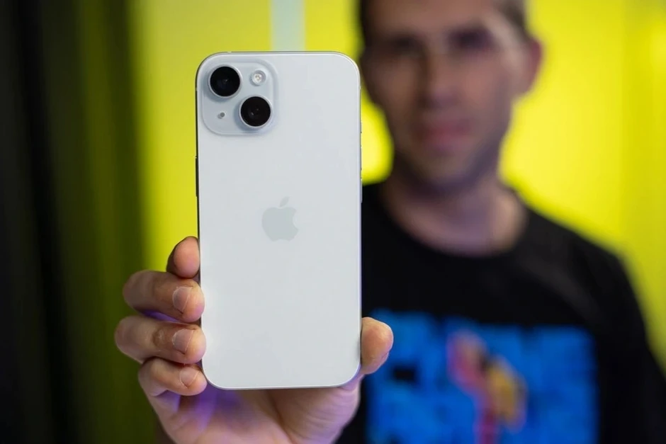 Giá iPhone 15 tiếp tục tăng tại Việt Nam