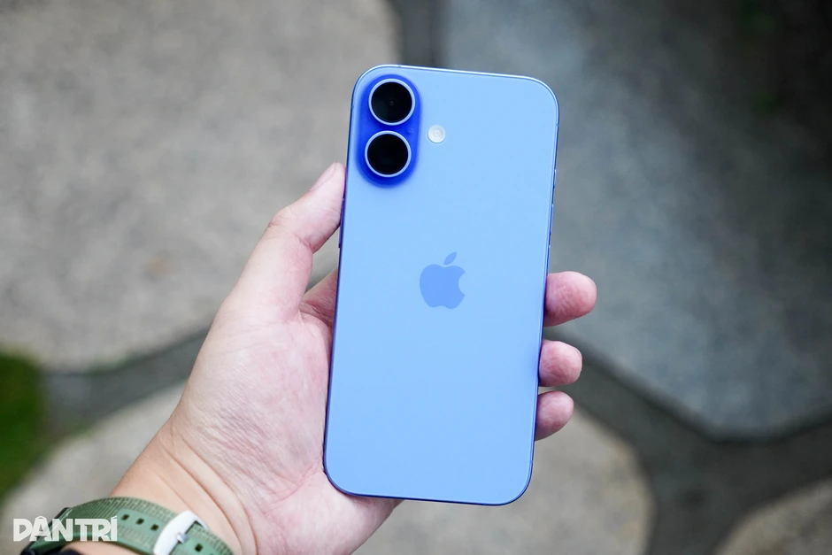 Giá iPhone 16 giảm nhẹ Giá iPhone 16 giảm nhẹ