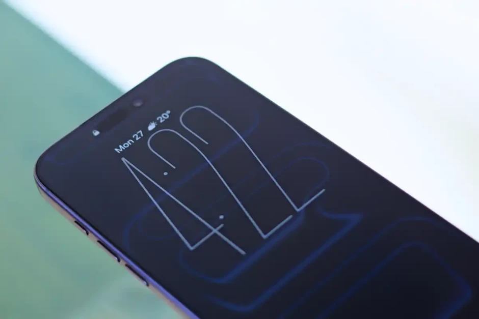 iPhone 18 Pro Max có thật sự 'nồi đồng cối đá' không cần ốp lưng? iPhone 18 Pro Max có thật sự 'nồi đồng cối đá' không cần ốp lưng?
