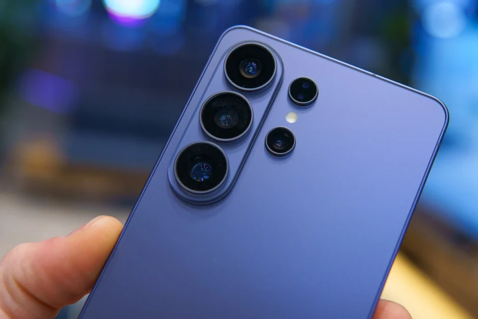 iPhone 18 Pro Max: Siêu phẩm 2026 dần lộ diện iPhone 18 Pro Max: Siêu phẩm 2026 dần lộ diện