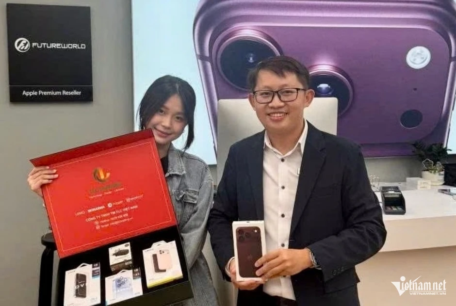 iPhone 18 Pro và iPhone 18 Pro Max đến tay người dùng Việt với số lượng hạn chế iPhone 18 Pro và iPhone 18 Pro Max đến tay người dùng Việt với số lượng hạn chế