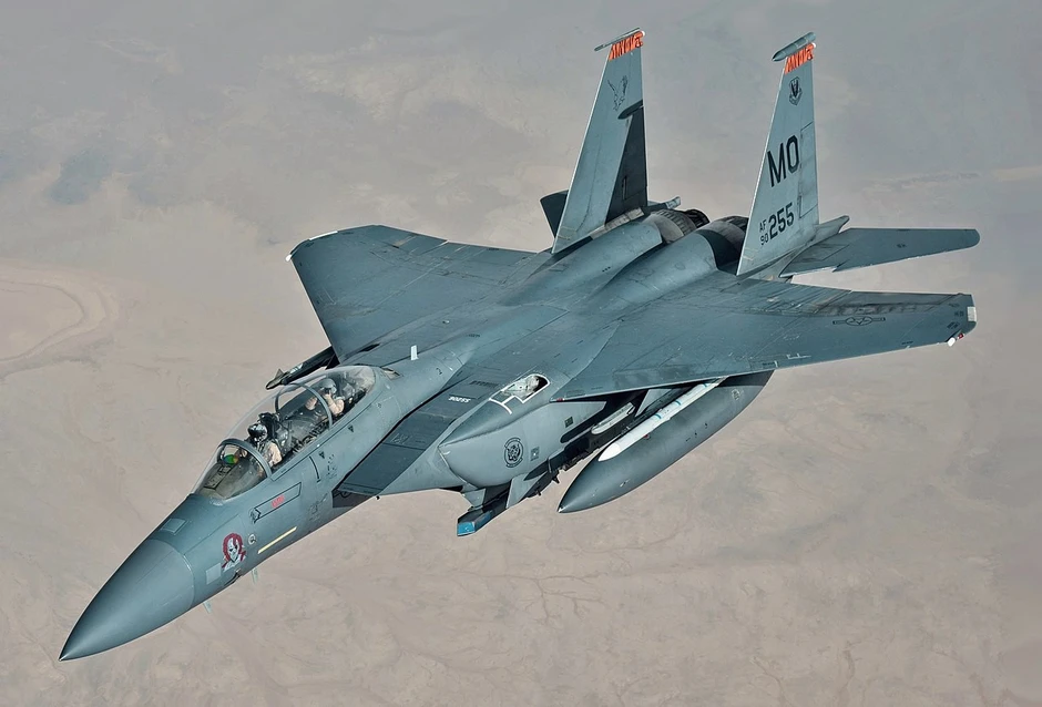Iran bắn hạ F-15E biểu tượng sức mạnh không quân Mỹ, lộ rõ lỗ hổng công nghệ Iran bắn hạ F-15E biểu tượng sức mạnh không quân Mỹ, lộ rõ lỗ hổng công nghệ