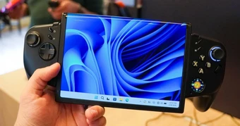 MWC 2026: Laptop màn hình gập kiêm máy chơi game cầm tay