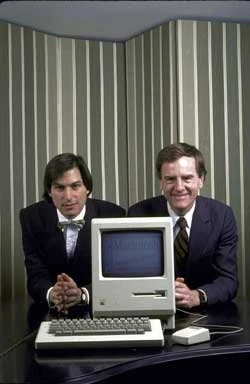 Người từng đẩy Steve Jobs khỏi Apple sống thế nào ở tuổi ngoài 80? Người từng đẩy Steve Jobs khỏi Apple sống thế nào ở tuổi ngoài 80?
