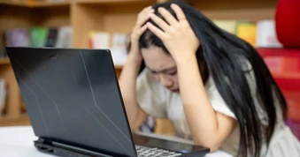 Nhân viên khổ sở vì sếp lạm dụng AI, việc gì cũng “hỏi ChatGPT chưa?”